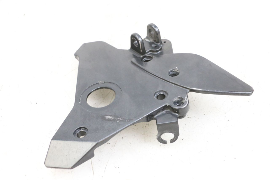 photo de PLATINE CALE PIED AVANT DROIT KAWASAKI ZR 7 750 (1999 - 2001) - Vue d’ensemble