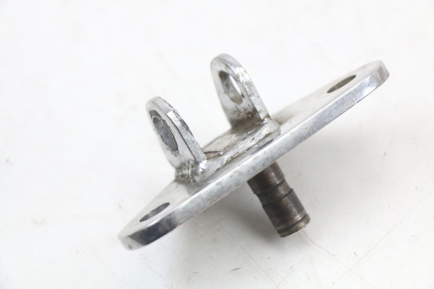 photo de PLATINE CALE PIED AVANT GAUCHE HYOSUNG GV AQUILA 125 (2000 - 2004) - Détail de la pièce