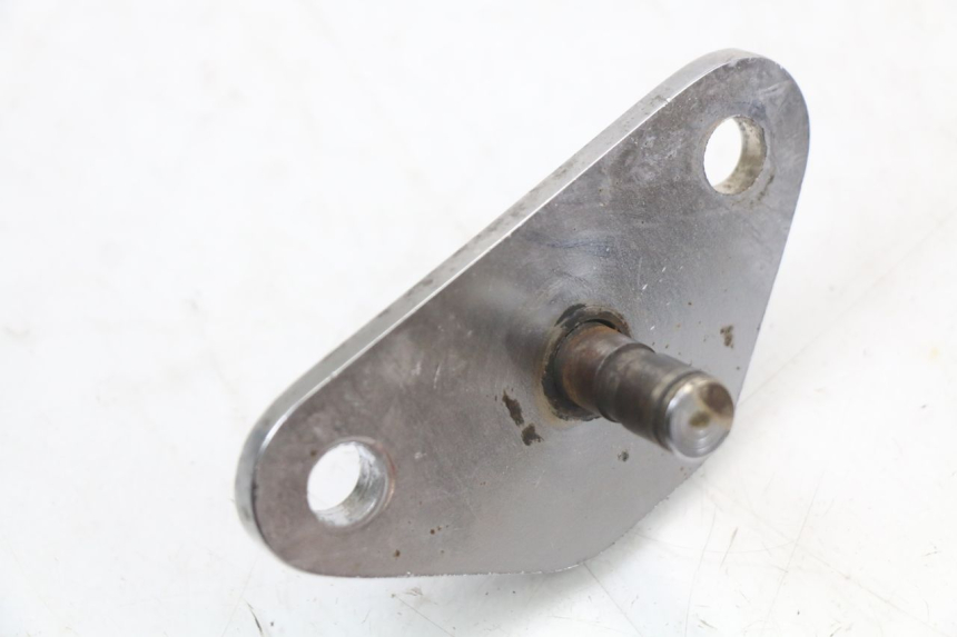 photo de PLATINE CALE PIED AVANT GAUCHE HYOSUNG GV AQUILA 125 (2000 - 2004) - Zoom état d’usage