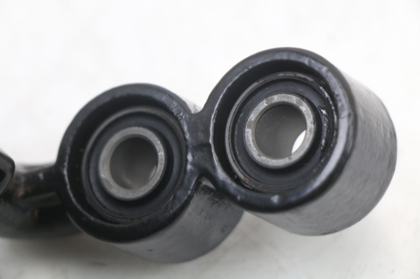 photo de PLATINE CALE PIED AVANT GAUCHE ARCHIVE CAFE RACER 4T 50 (2019 - 2024)