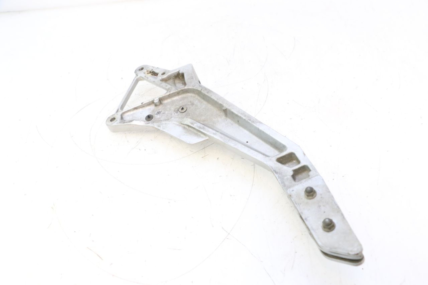photo de PLATINE CALE PIED AVANT GAUCHE HONDA CB F HORNET 600 (2005 - 2006) - Zoom état d’usage