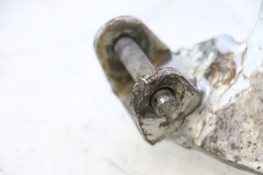 photo de PLATINE CALE PIED AVANT GAUCHE HONDA CRF CR-F 125 (2020 - 2021) - Zoom état d’usage