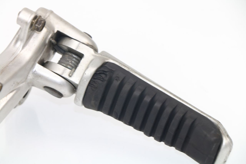 photo de PLATINE CALE PIED AVANT GAUCHE DUCATI ST2 944 (1997 - 2003)