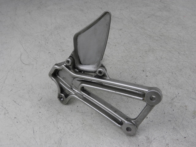 photo de PLATINE CALE PIED AVANT GAUCHE DUCATI ST3 ABS 992 (2006 - 2007)