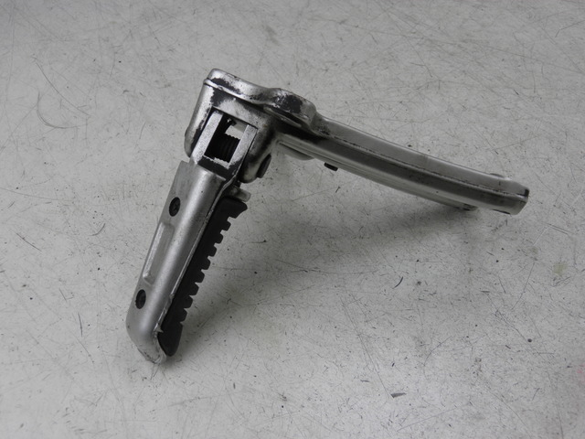 photo de PLATINE CALE PIED AVANT GAUCHE DUCATI ST3 ABS 992 (2006 - 2007)