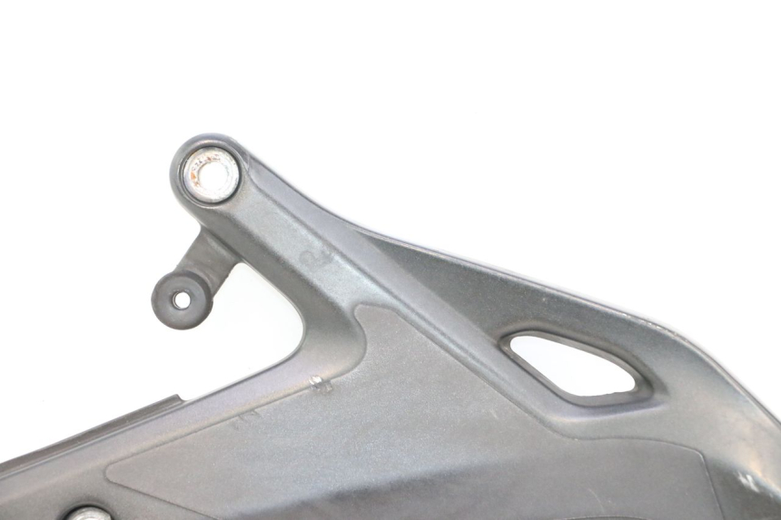 photo de PLATINE CALE PIED AVANT GAUCHE KAWASAKI ER-6 ER6 F ABS 650 (2012 - 2016) - État de surface