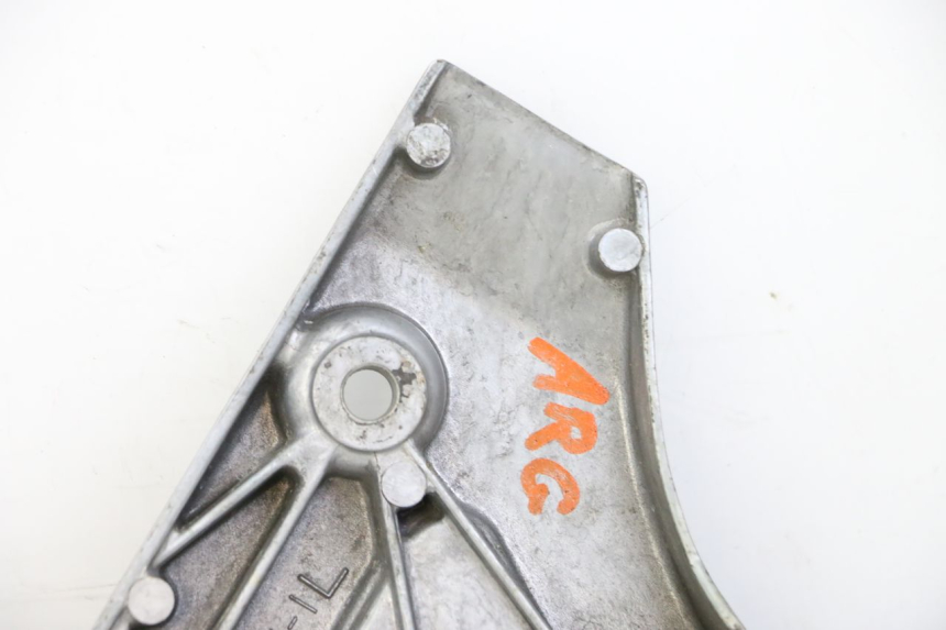 photo de PLATINE CALE PIED AVANT GAUCHE YAMAHA FJ 36Y 1100 (1984 - 1985)