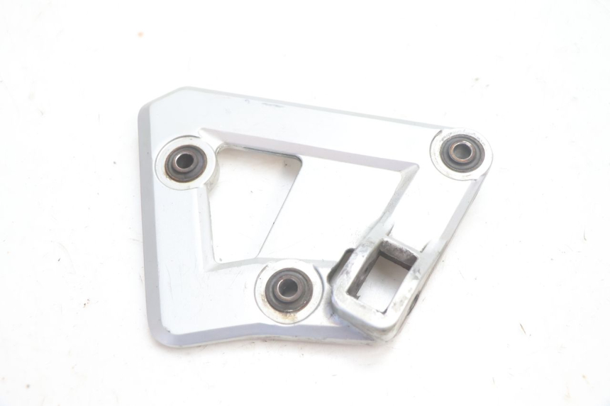 photo de PLATINE CALE PIED AVANT GAUCHE SUZUKI GSX F GSXF 750 (1988 - 1998) - Vue principale