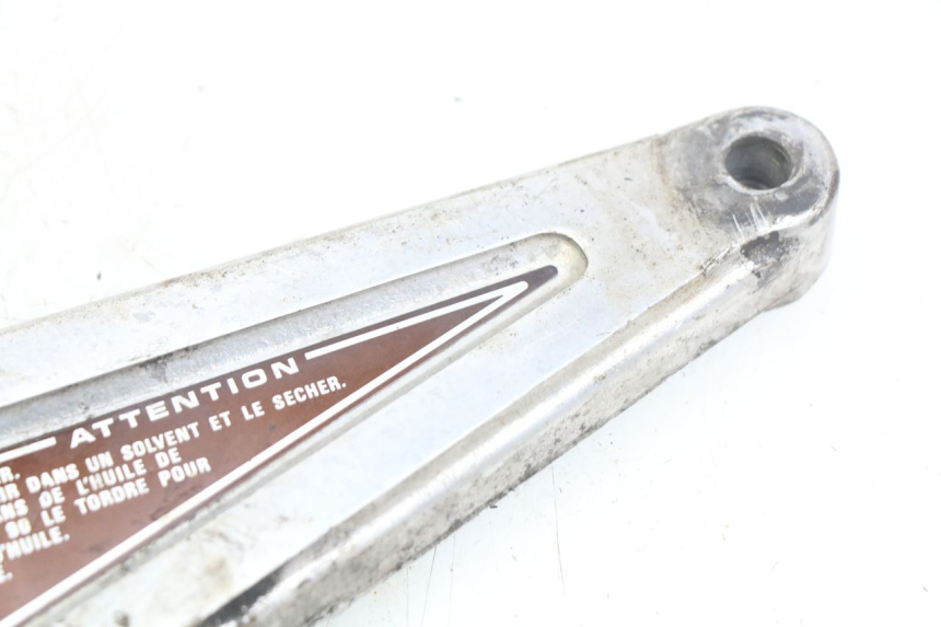 photo de PLATINE CALE PIED AVANT GAUCHE HONDA CM 125 (1983 - 2003)