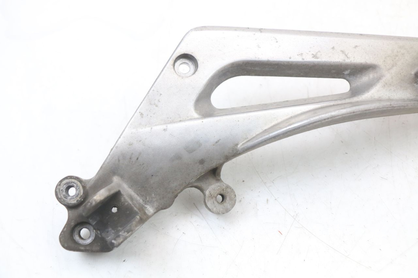 photo de PLATINE CALE PIED AVANT GAUCHE HONDA NTV DEAUVILLE 650 (1998 - 2001)