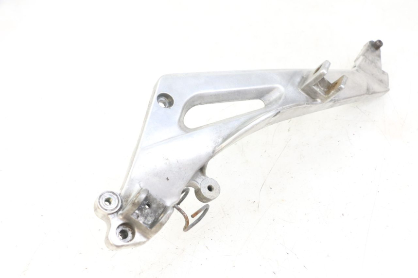 photo de PLATINE CALE PIED AVANT GAUCHE HONDA NTV DEAUVILLE 650 (1998 - 2001)