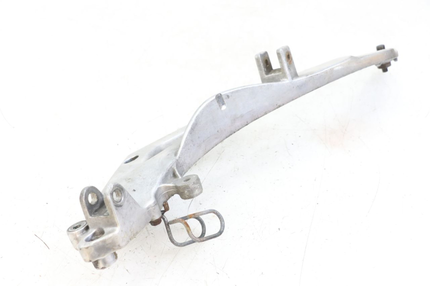 photo de PLATINE CALE PIED AVANT GAUCHE HONDA NTV DEAUVILLE 650 (1998 - 2001)