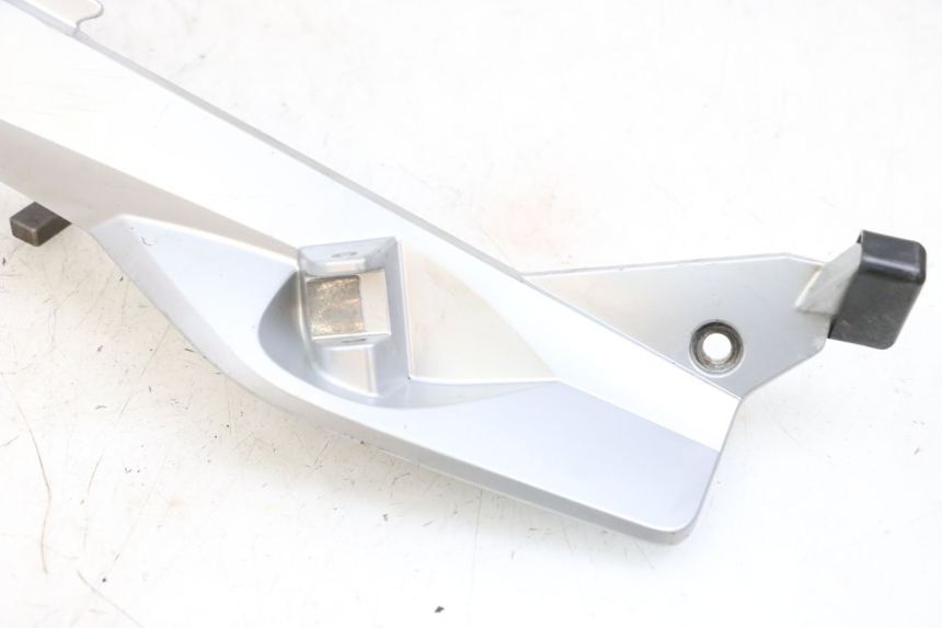 photo de PLATINE CALE PIED AVANT GAUCHE BMW R RT ABS 1200 (2010 - 2014) - Détails caractéristiques