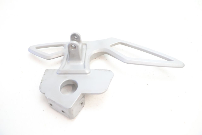 photo de PLATINE CALE PIED AVANT GAUCHE CAN-AM SPYDER RS 1000 (2008 - 2012) - Vue d’ensemble