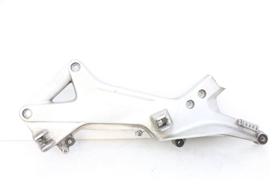 photo de PLATINE CALE PIED AVANT GAUCHE HONDA ST PAN EUROPEAN 1300 (2002 - 2013)