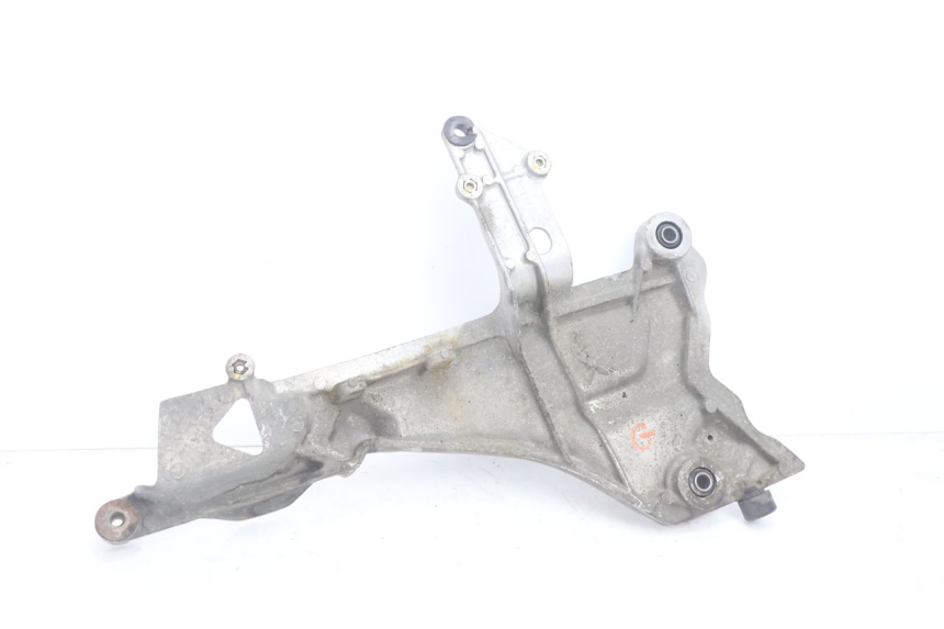 photo de PLATINE CALE PIED AVANT GAUCHE HONDA ST PAN EUROPEAN 1100 (1990 - 2002) - Vue d’ensemble