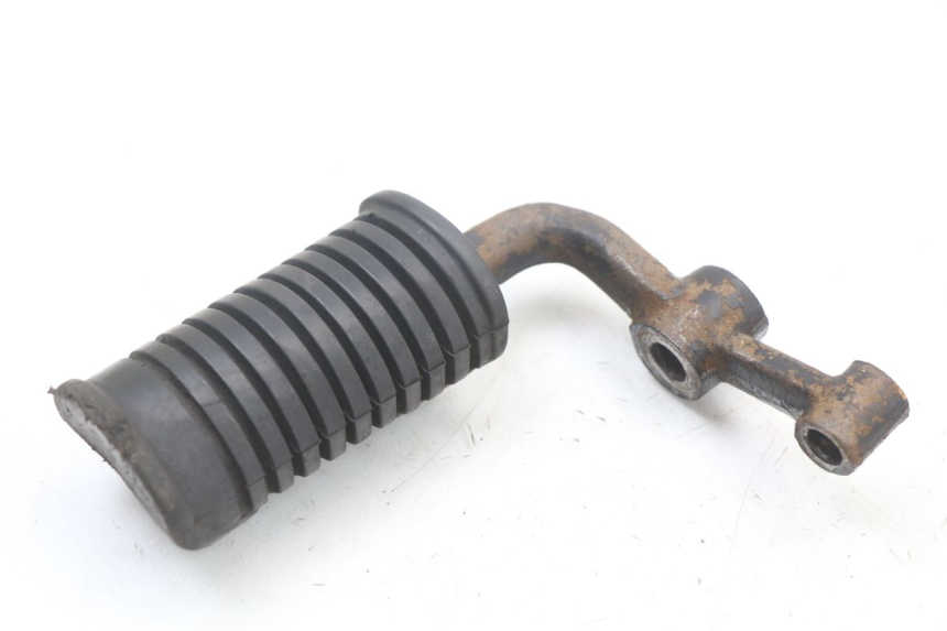 photo de PLATINE CALE PIED AVANT GAUCHE SUZUKI GSX E 250 (1982 - 1983)