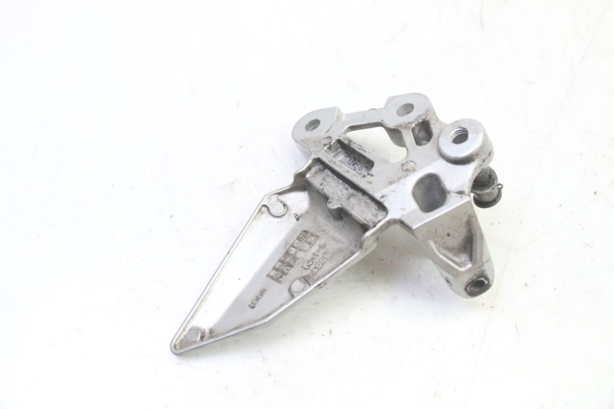 photo de PLATINE CALE PIED AVANT GAUCHE SUZUKI SV S 650 (2003 - 2009)