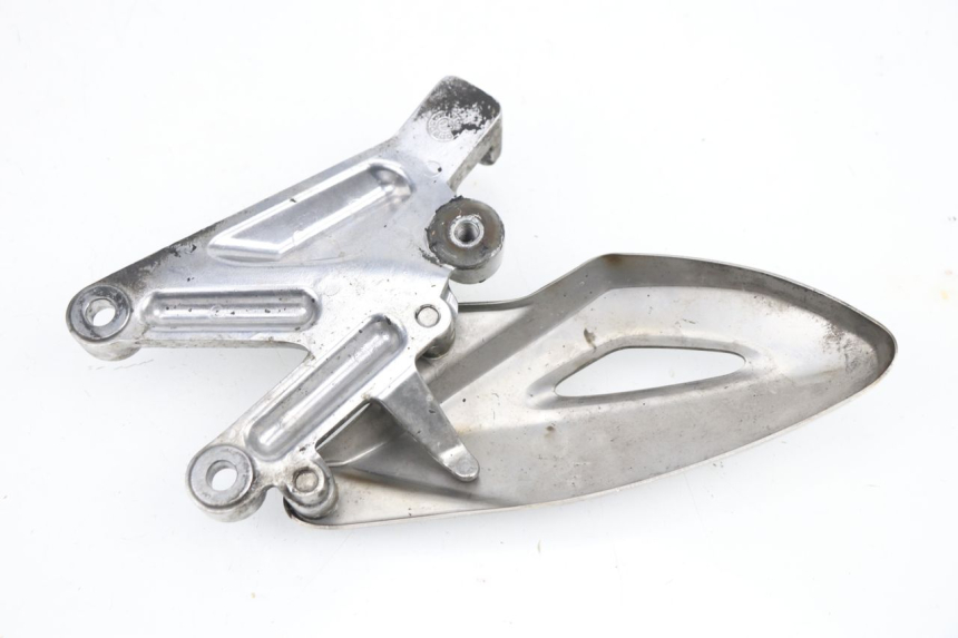 photo de PLATINE CALE PIED AVANT GAUCHE TRIUMPH STREET TRIPLE 675 (2007 - 2012) - Zoom état d’usage