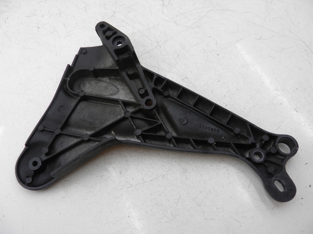 photo de PLATINE CALE PIED AVANT GAUCHE TRIUMPH TROPHY 1200 (1996 - 2003)