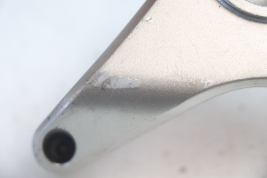 photo de PLATINE CALE PIED AVANT GAUCHE HONDA VFR FI RC46 800 (1998 - 2001) - Zoom état d’usage