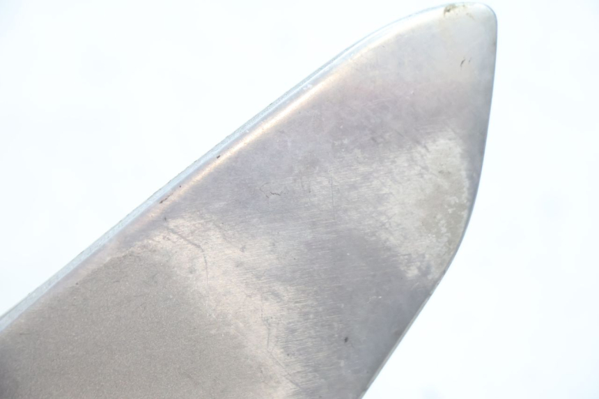 photo de PLATINE CALE PIED AVANT GAUCHE HONDA VFR FI RC46 800 (1998 - 2001) - Gros plan technique