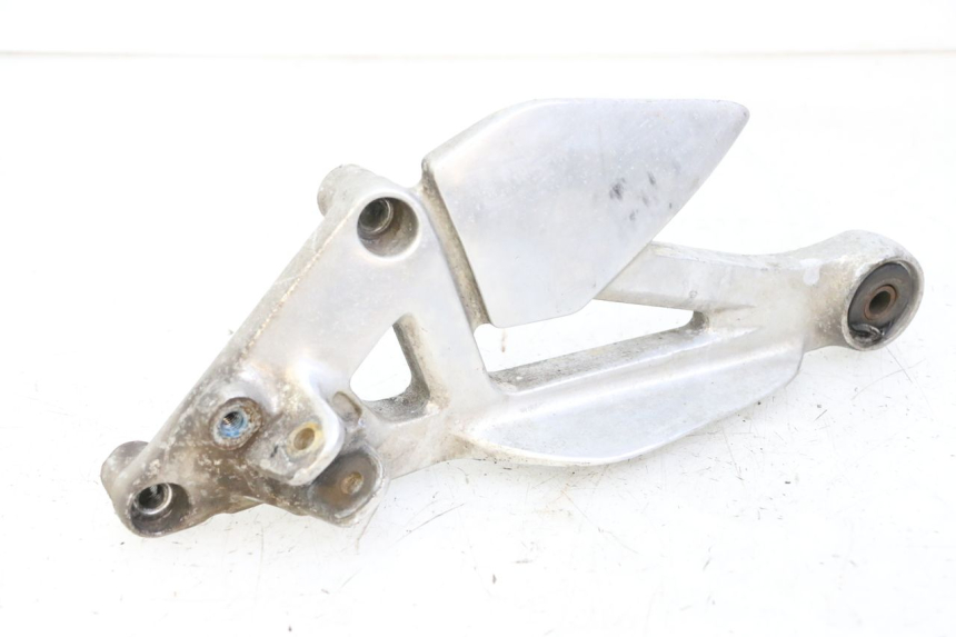 photo de PLATINE CALE PIED AVANT GAUCHE YAMAHA XJN DIVERSION 600 (2000 - 2003)