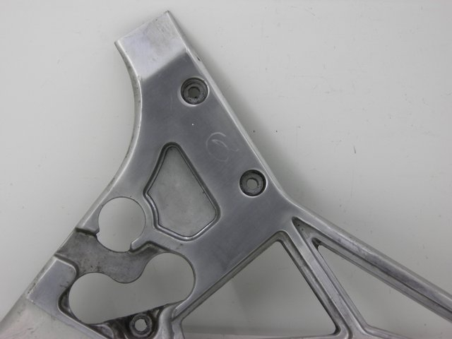 photo de PLATINE CALE PIED AVANT GAUCHE YAMAHA FJ 3CX 1200 (1986 - 1996)