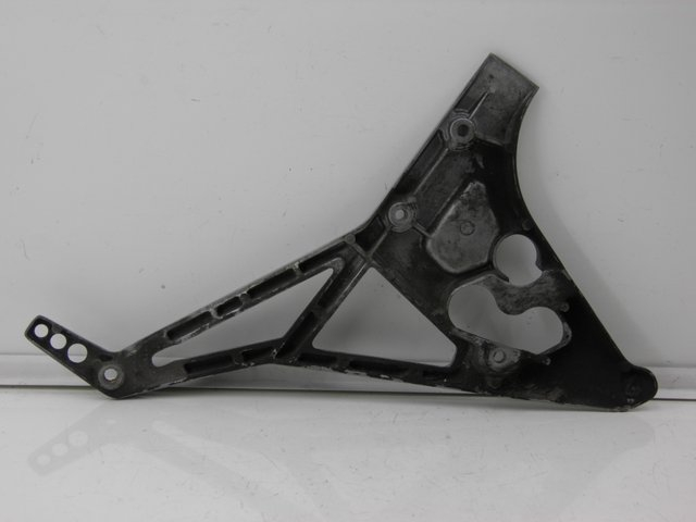 photo de PLATINE CALE PIED AVANT GAUCHE YAMAHA FJ 3CX 1200 (1986 - 1996)