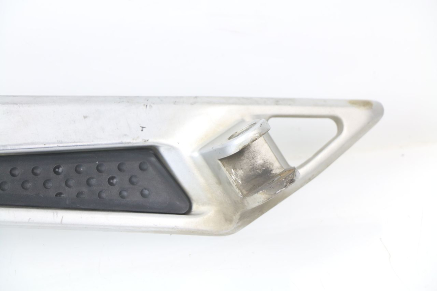 photo de PLATINE CALE PIED AVANT GAUCHE YAMAHA FJR ABS 1300 (2006 - 2012)