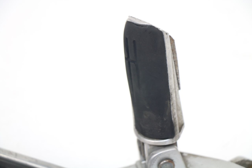 photo de PLATINE CALE PIED AVANT GAUCHE YAMAHA FJR ABS 1300 (2006 - 2012)