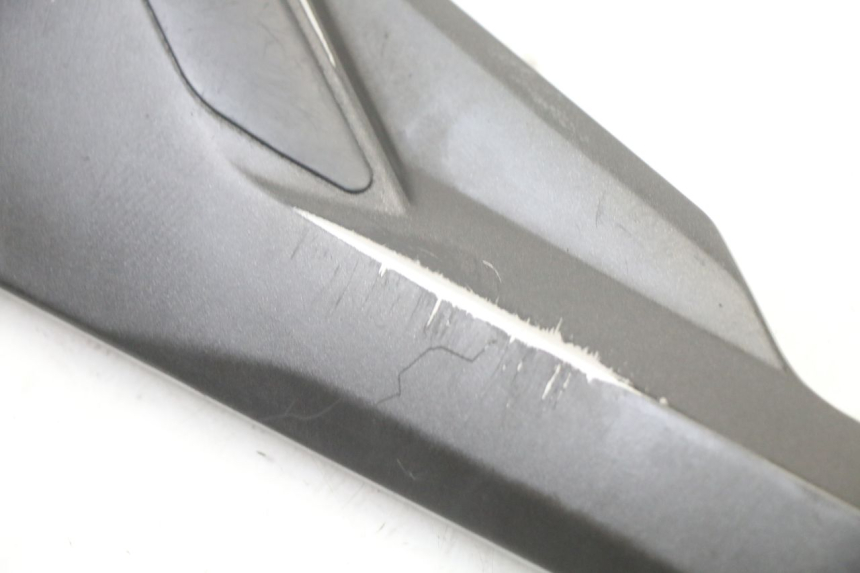photo de PLATINE CALE PIED AVANT GAUCHE YAMAHA XJ6 ABS 600 (2008 - 2016)