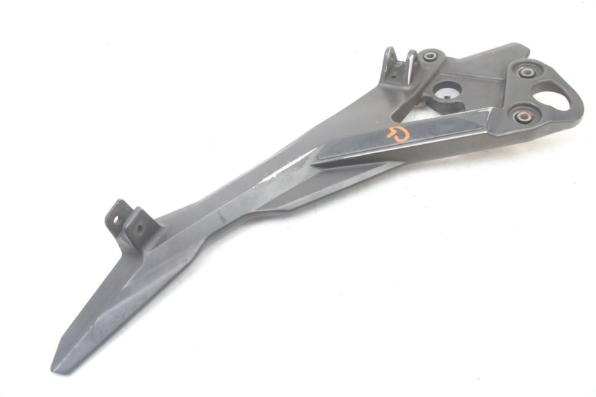 photo de PLATINE CALE PIED AVANT GAUCHE YAMAHA XJ6 ABS 600 (2008 - 2016)