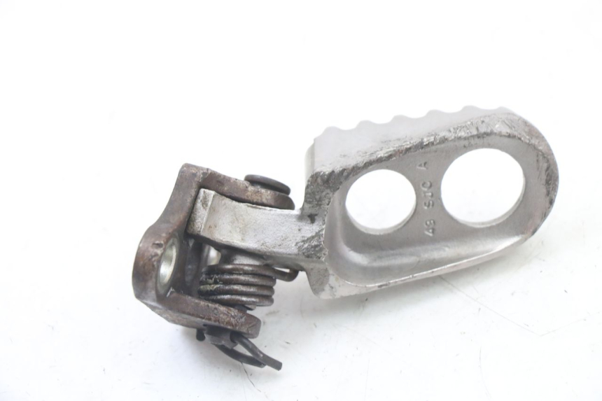 photo de PLATINE CALE PIED AVANT GAUCHE YAMAHA YZ 125 (2006 - 2016)