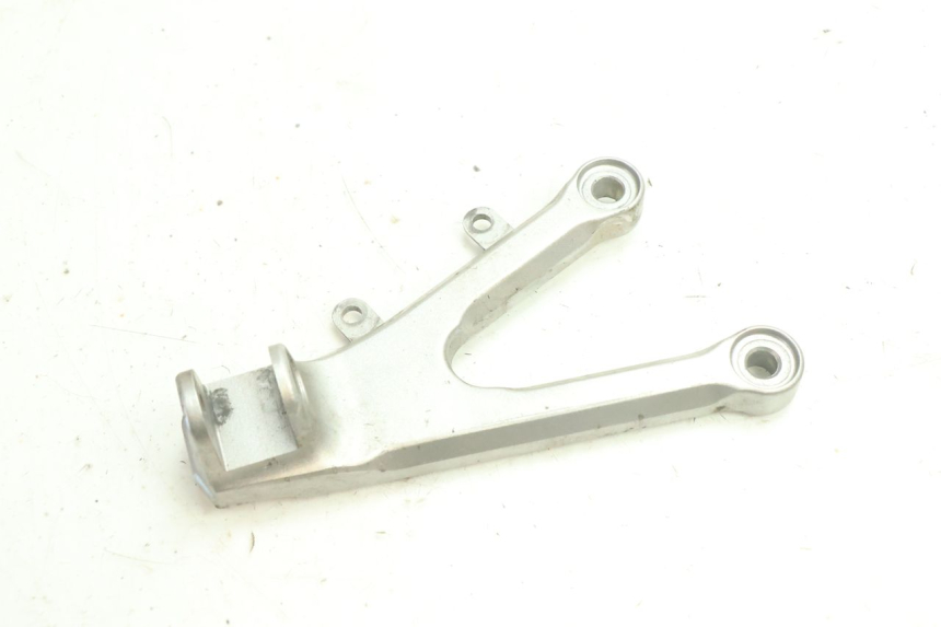 photo de PLATINE CALE PIED AVANT GAUCHE YAMAHA YZF R6 600 (2008 - 2009) - Vue principale