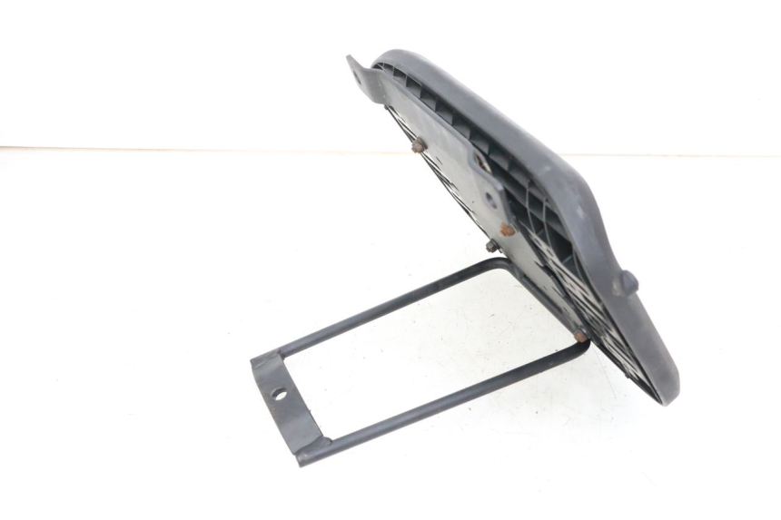 photo de PLATINE TOP CASE KYMCO DINK STREET 125 (2009 - 2014) - Gros plan technique