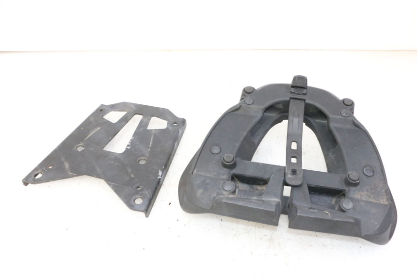 photo de PLATINE TOP CASE HONDA FORZA ABS 300 (2013 - 2019)