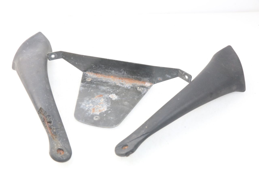 photo de PLATINE TOP CASE PIAGGIO SKIPPER 125 (2000 - 2004)