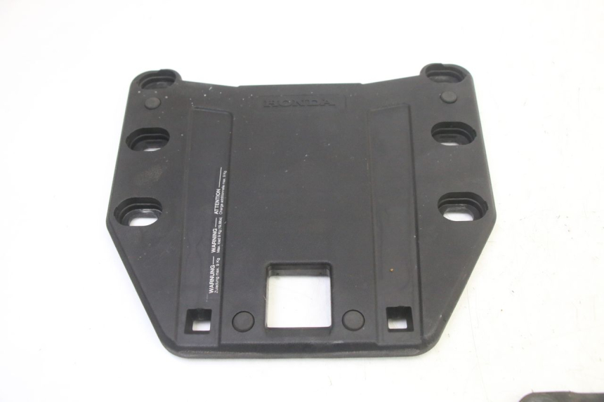 photo de PLATINE TOP CASE HONDA ST PAN EUROPEAN 1300 (2002 - 2013)