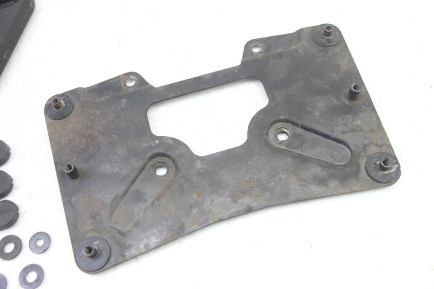 photo de PLATINE TOP CASE HONDA ST PAN EUROPEAN 1300 (2002 - 2013)