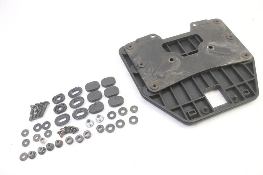 photo de PLATINE TOP CASE HONDA ST PAN EUROPEAN 1300 (2002 - 2013)