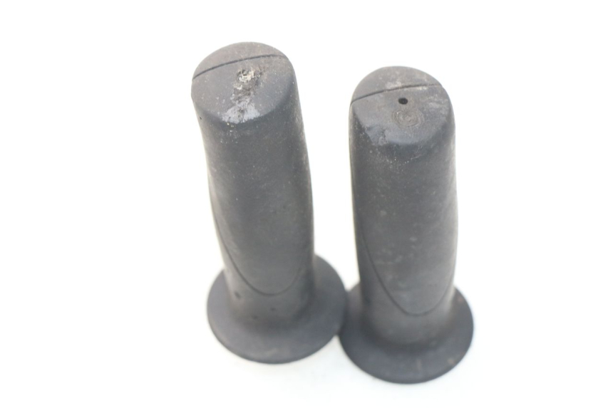 photo de POIGNEE ACCELERATEUR PGO BIG MAX 50 (2001 - 2009) - Détail de la pièce