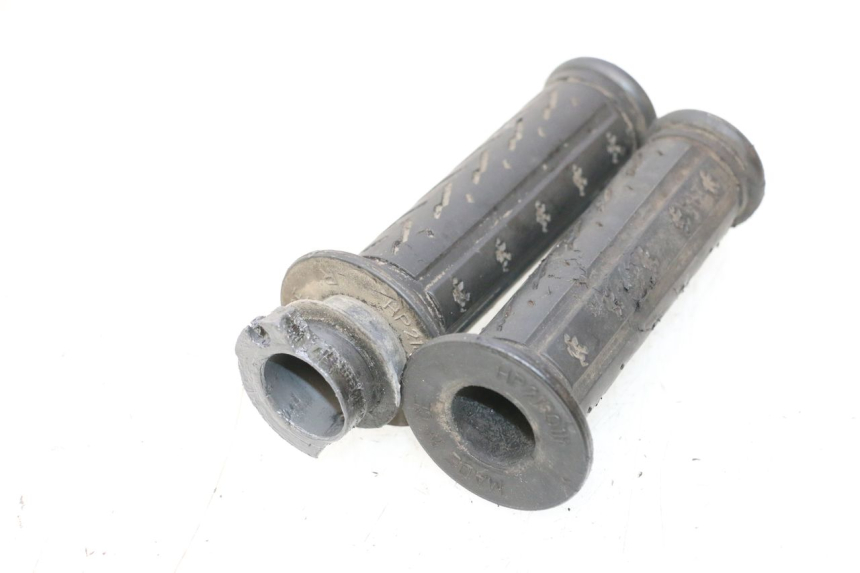 photo de POIGNEE ACCELERATEUR MBK BOOSTER SPIRIT 50 (1999 - 2003) - Points de fixation