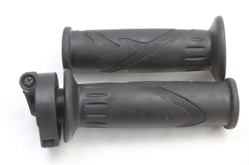 photo de POIGNEE ACCELERATEUR TNT MOTOR BOSTON 4T 50 (2018 - 2025)