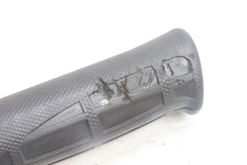 photo de POIGNEE ACCELERATEUR YAMAHA BW'S BWS 125 (2010 - 2013) - Détail de la pièce