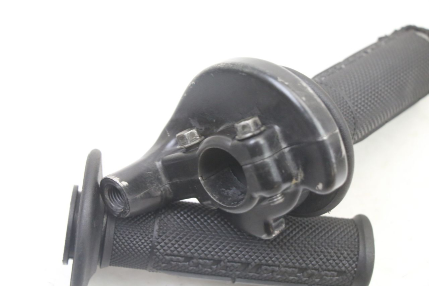 photo de POIGNEE ACCELERATEUR HONDA CR 85 (2003 - 2007)
