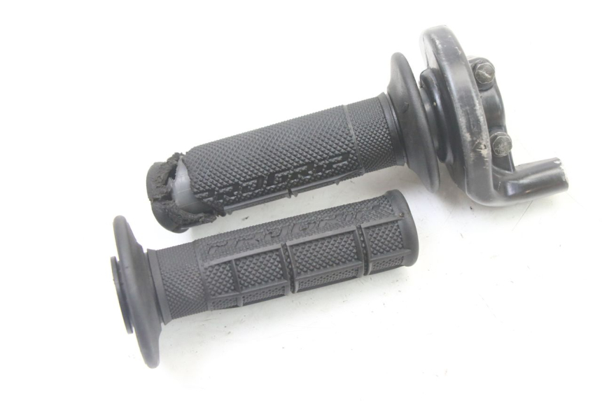 photo de POIGNEE ACCELERATEUR HONDA CR 85 (2003 - 2007)