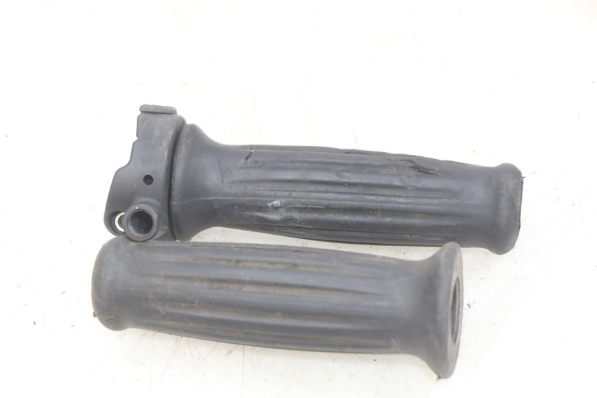 photo de POIGNEE ACCELERATEUR PEUGEOT DJANGO 4T 50 (2014 - 2019)