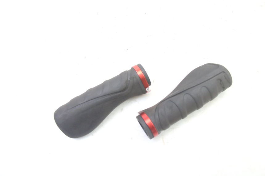 photo de POIGNEE ACCELERATEUR URBANGLIDE E-CROSS PRO 1