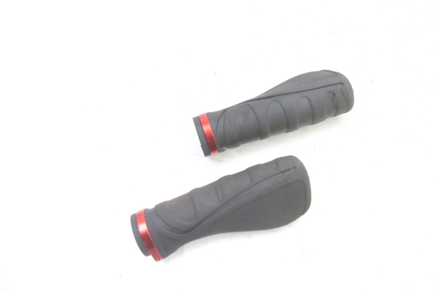 photo de POIGNEE ACCELERATEUR URBANGLIDE E-CROSS PRO 1